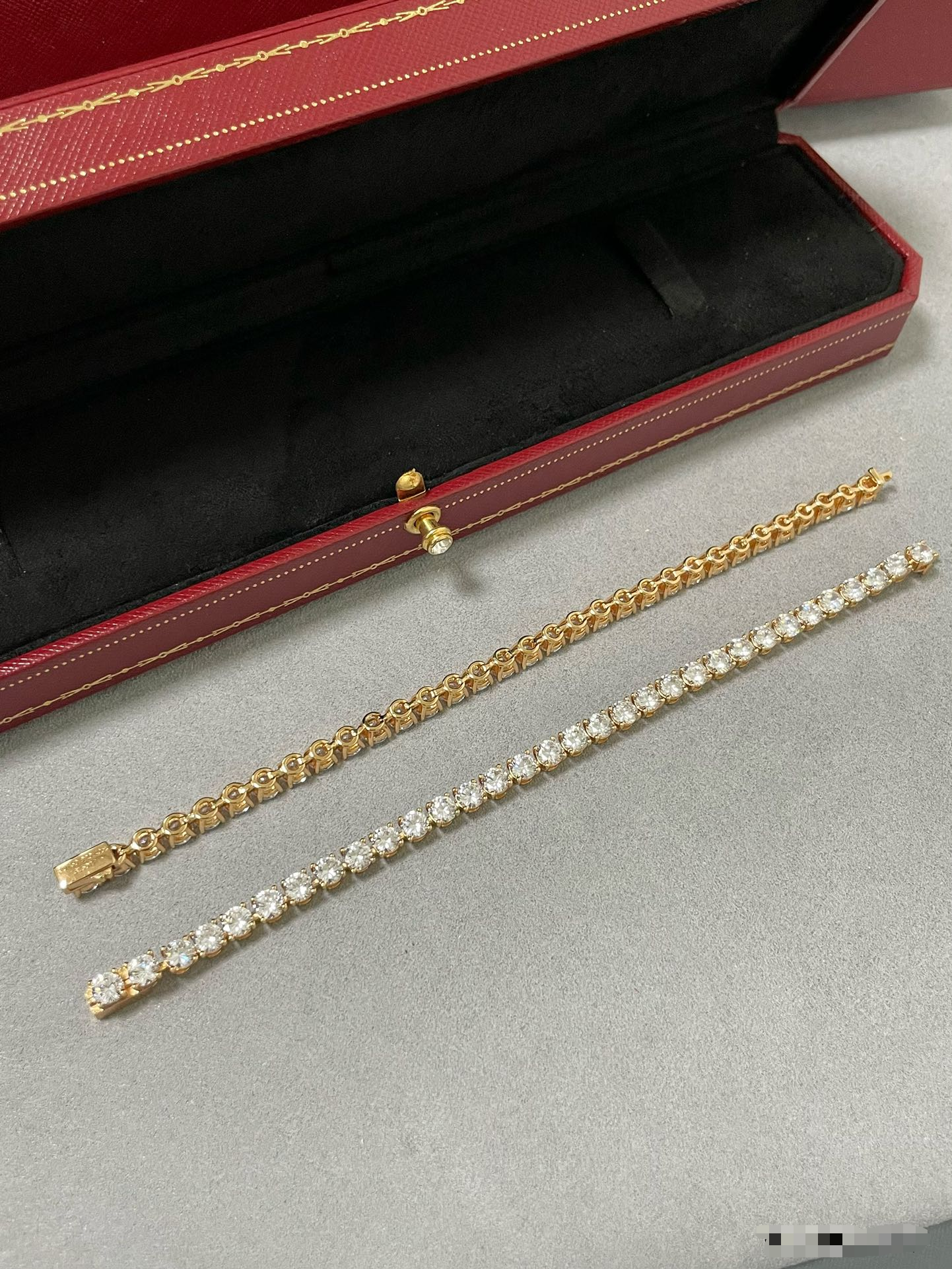 [Luxery jewelrys]TENNIS BRACELET WITH FULL DIAMOND SETTING