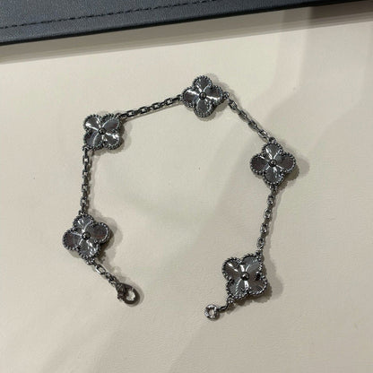[Luxery]CLOVER 5 MOTIF BLACK BRACELET