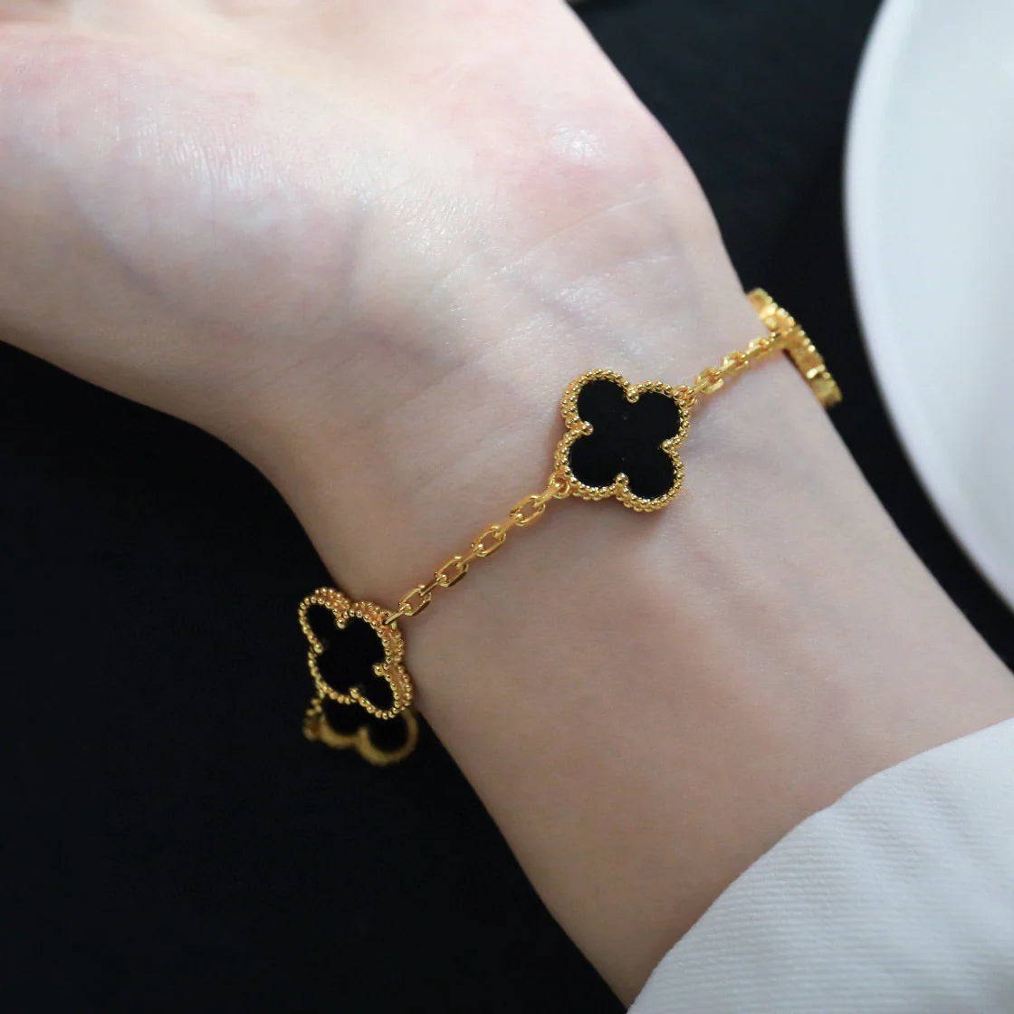 [Luxery] CLOVER 5 MOTIF ONYXS BRACELET COLLECTION