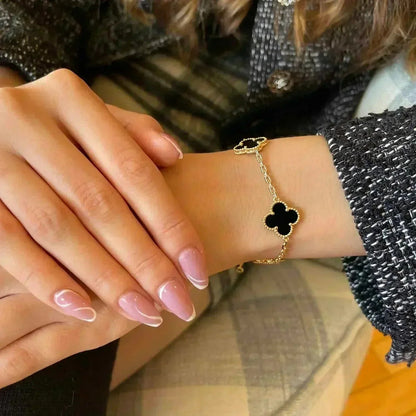 [Luxery] CLOVER 5 MOTIF ONYXS BRACELET COLLECTION