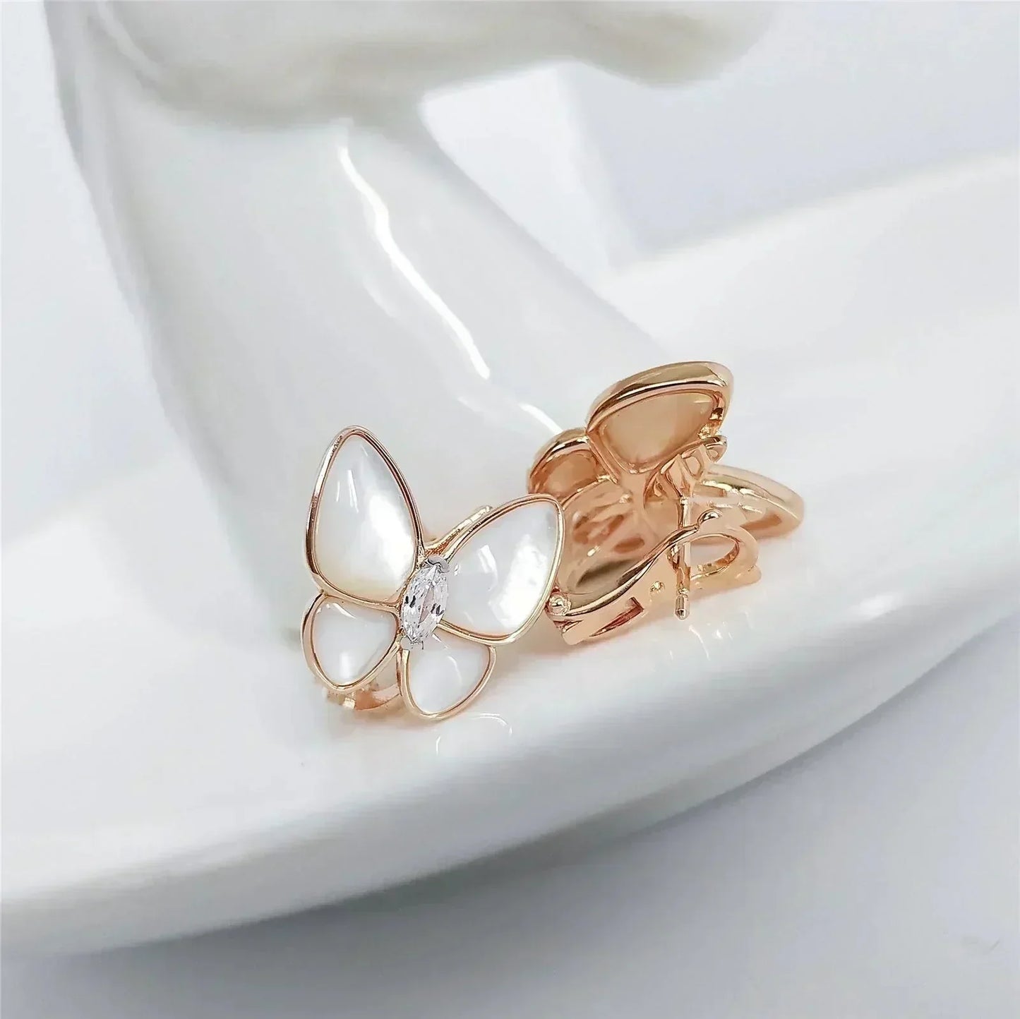 [Luxery]BUTTERFLY MOP DIAMOND EARRINGS