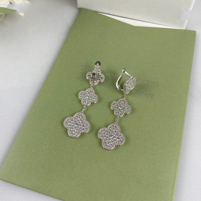 [Luxery]CLOVER 3 MOTIF DIAMOND SILVER DROP EARRINGS