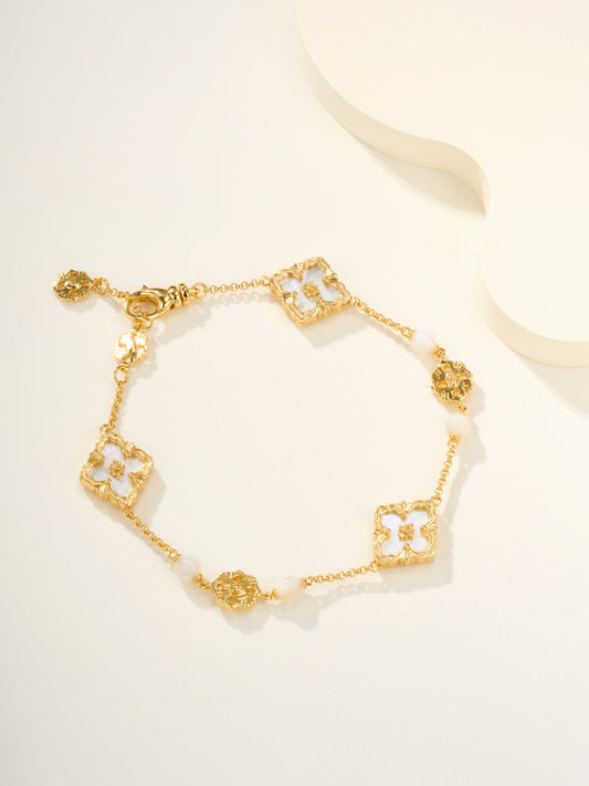 [Luxery]B.C.L ENAMELED Three-Flower Bracelet£¨Trumpet)