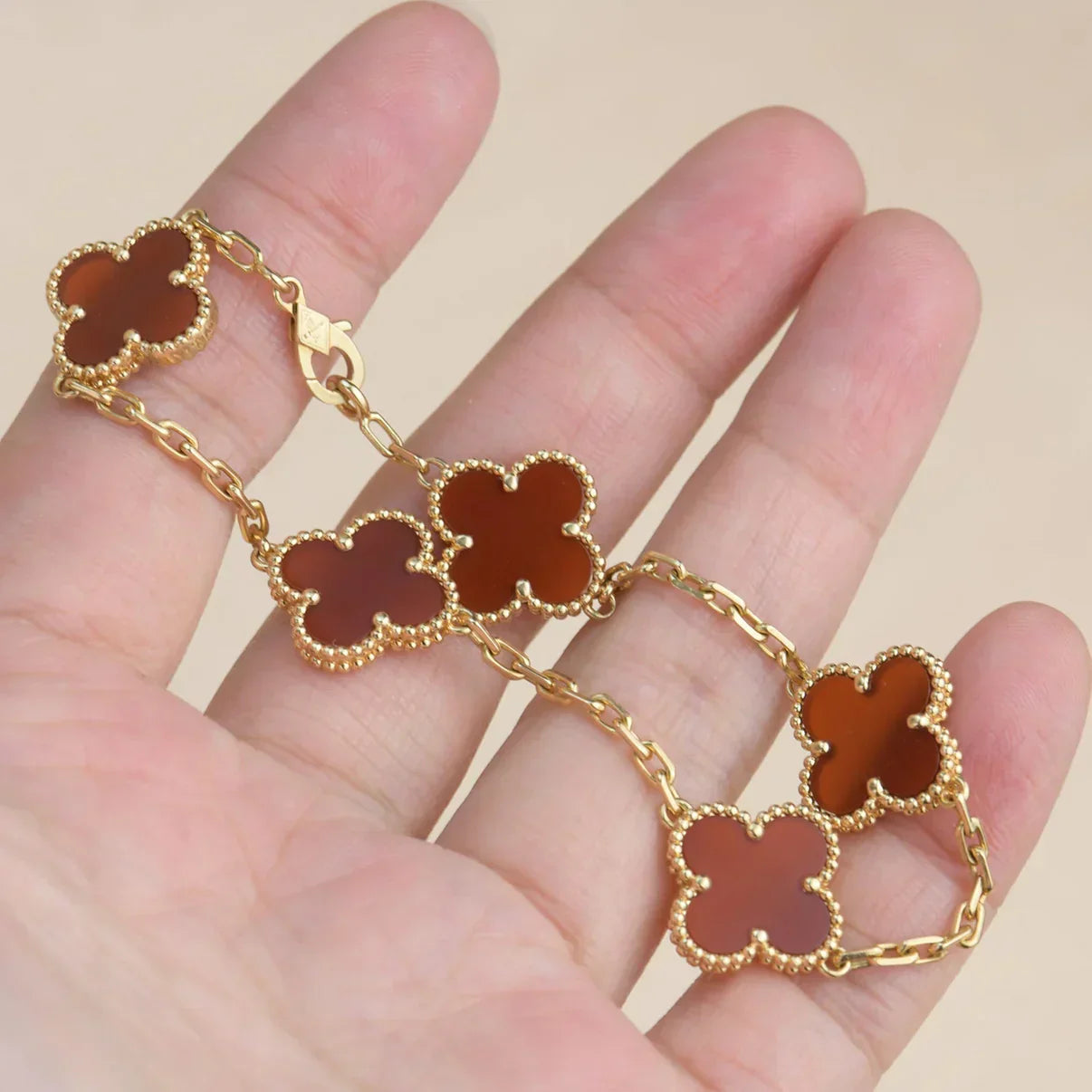 [Luxery] CLOVER 5 MOTIF RED CORNELIAN BRACELET COLLECTION