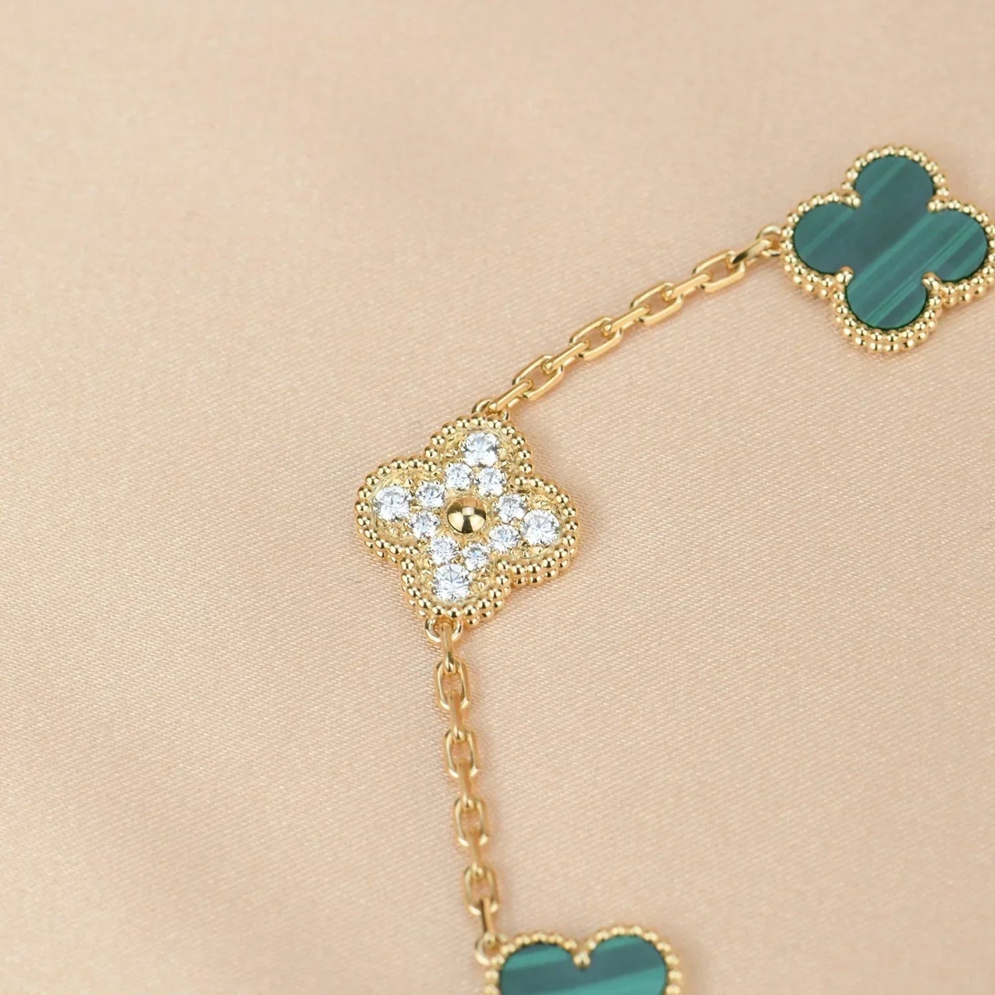 [Luxery] CLOVER 5 MOTIF MALACHITE BRACELET COLLECTION
