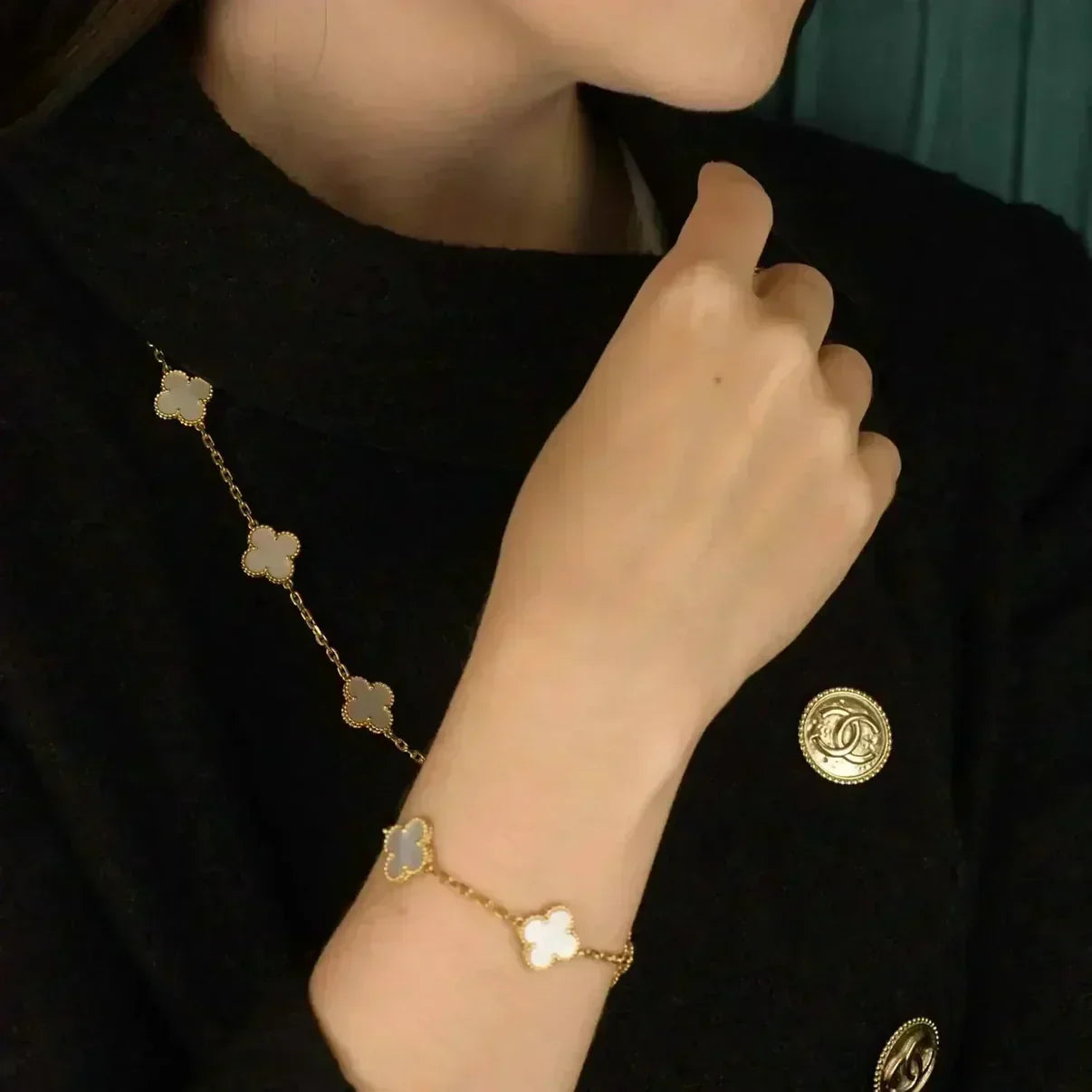 [Luxery]CLOVER WHITE PEARL MOP 5 MOTIF BRACELET COLLECTION