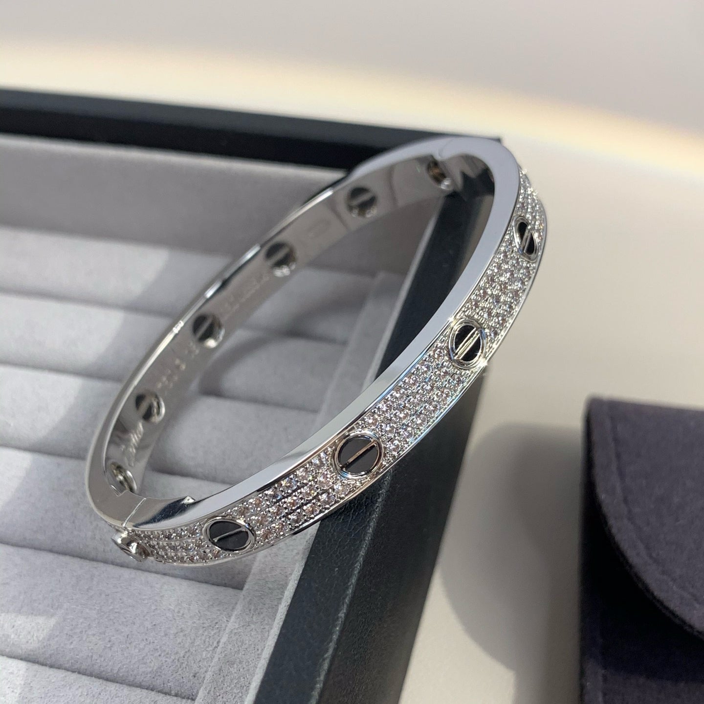 [Luxery]LOVE BRACELET 6.1MM DIAMOND-PAVED CERAMIC