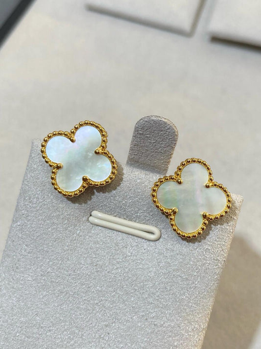 [Luxery] CLOVER LARGE (20mm) 1 MOTIFS WHITE MOP STUD EARRINGS