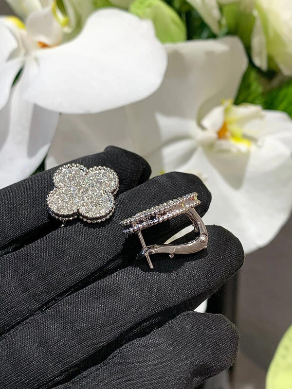 [Luxery]CLOVER 20MM MOTIFS DIAMOND STUD EARRINGS SILVER