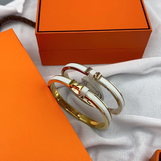 [Luxery]CLASSIC HM CLIC WHITE 8MM ENAMEL BRACELET