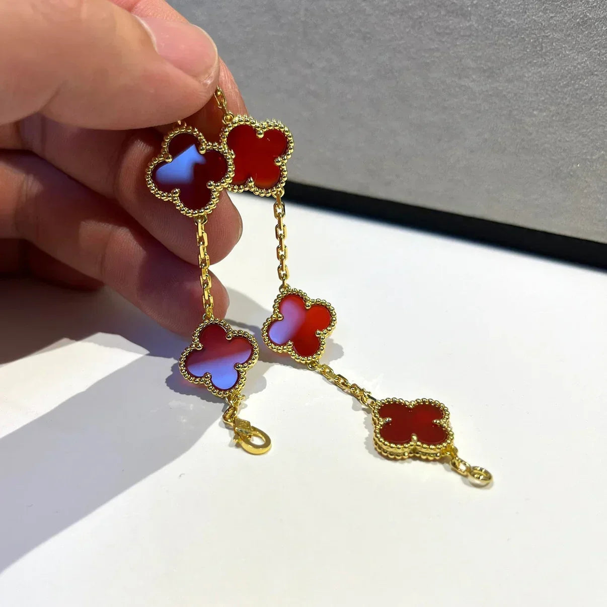 [Luxery] CLOVER 5 MOTIF RED CORNELIAN BRACELET COLLECTION