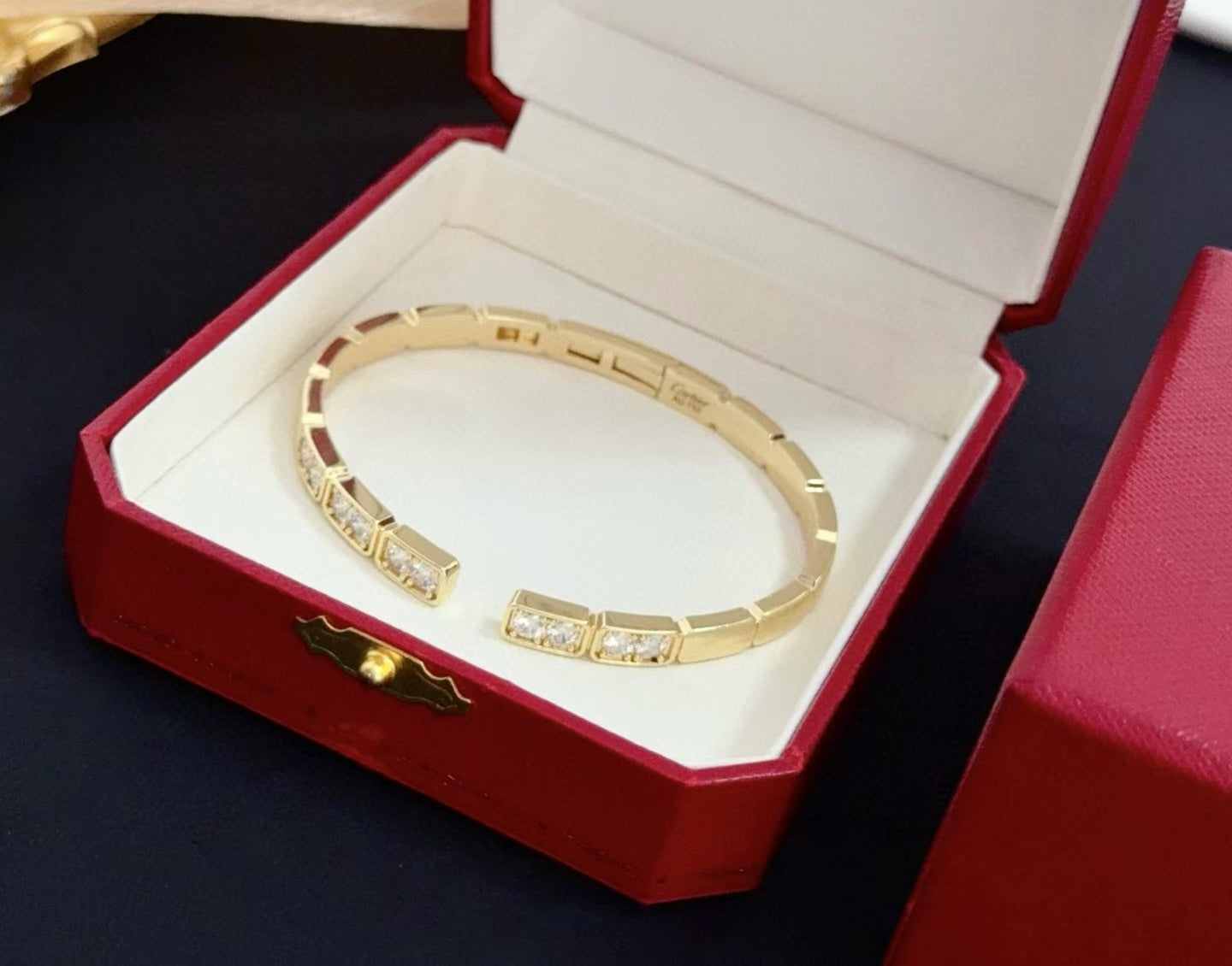 [Luxery jewelrys]LOVE DIAMOND OPEN  BRACELET