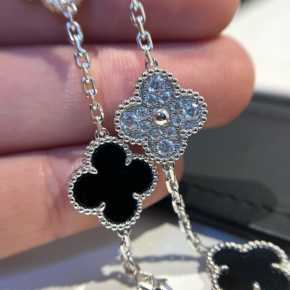[Luxery] CLOVER 5 MOTIF ONYXS BRACELET COLLECTION