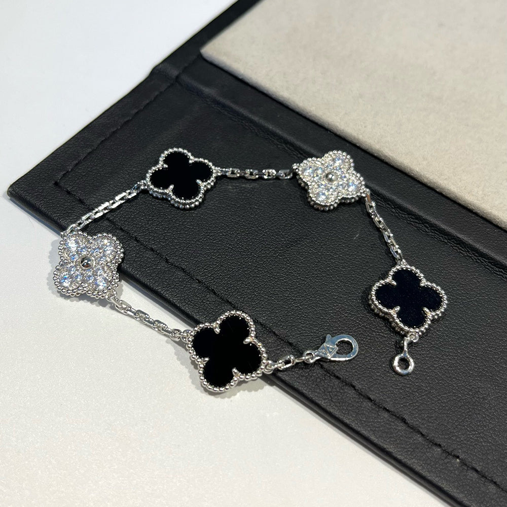 [Luxery] CLOVER 5 MOTIF ONYXS BRACELET COLLECTION