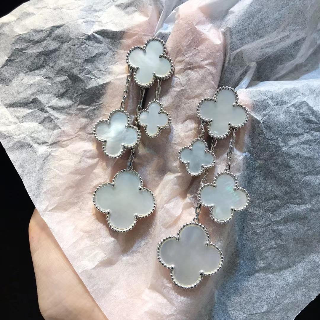 [Luxery]CLOVER EARRINGS WHITE MOP 4 MOTIFS SILVER