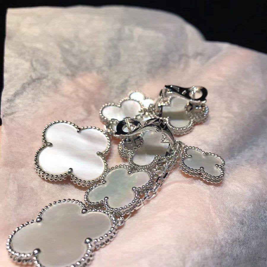 [Luxery]CLOVER EARRINGS WHITE MOP 4 MOTIFS SILVER